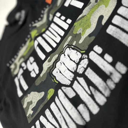 KNUCKLE UP TEE